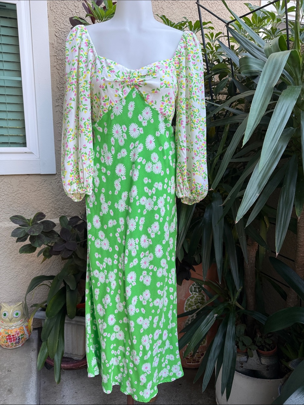RIXO Green and White Floral Puff-Sleeve Maxi Rayon Dress